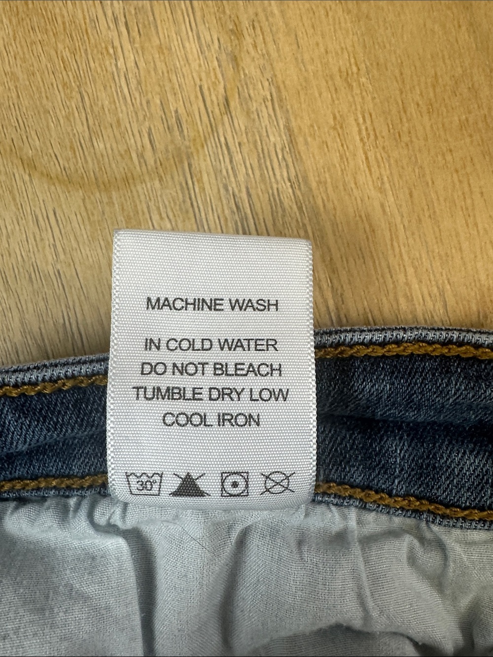 Judy Blue Mid Rise Classic Straight Leg Jeans in Medium Blue Wash - Picture 4 of 11